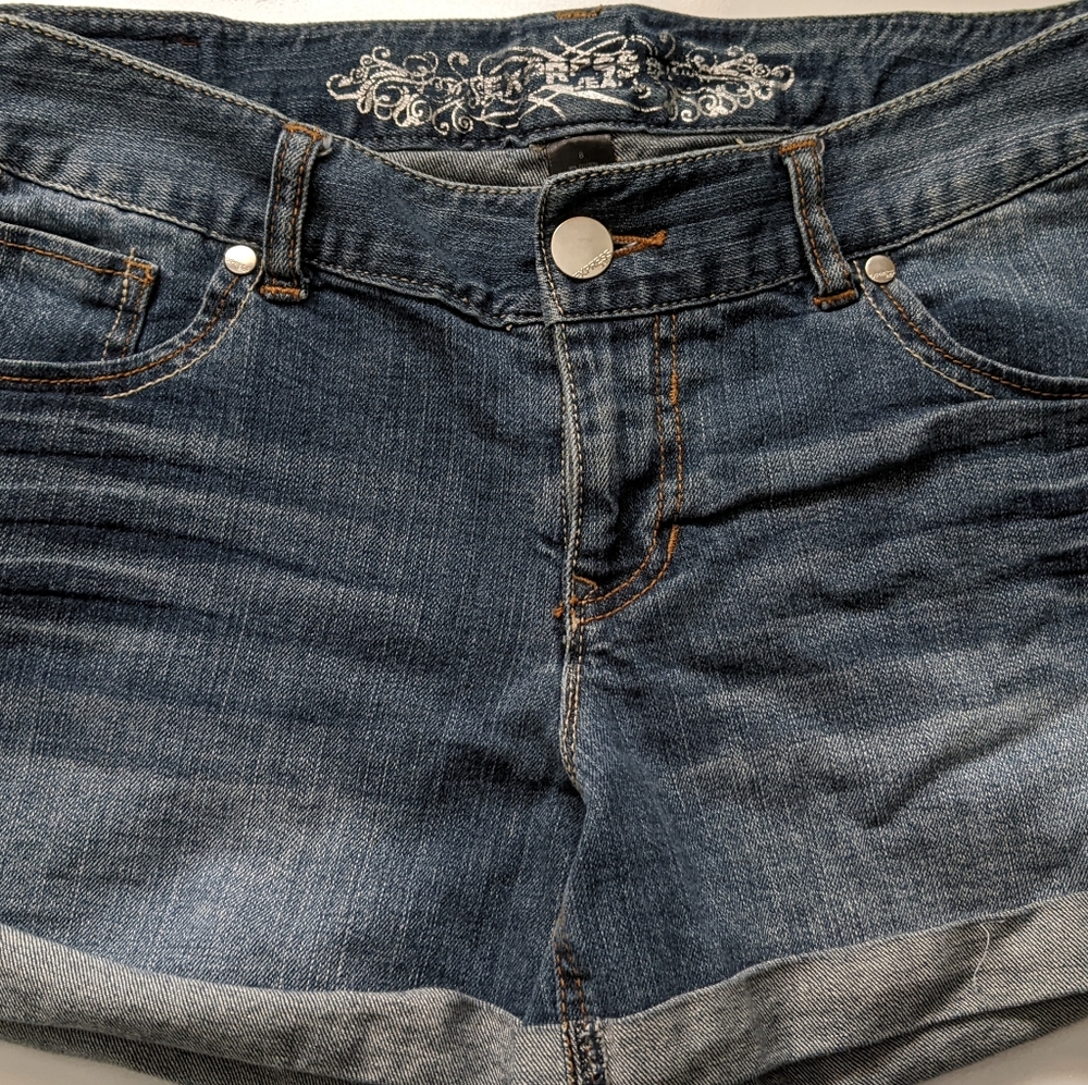 Express denim shorts. Size 8.